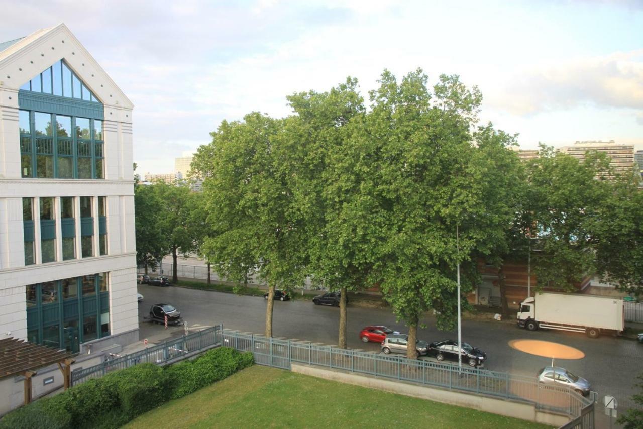 New Design Apartment In Brussels Exterior photo